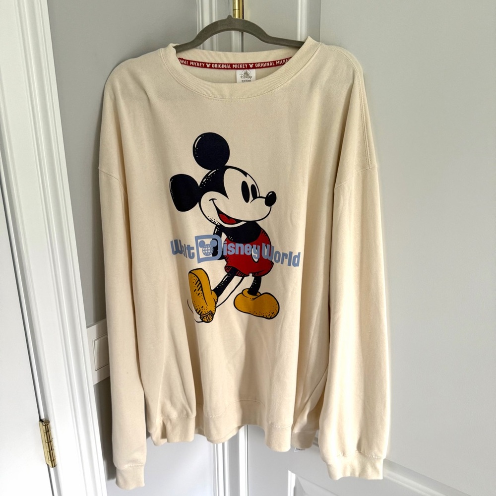 Mickey Cream Sweatshirt